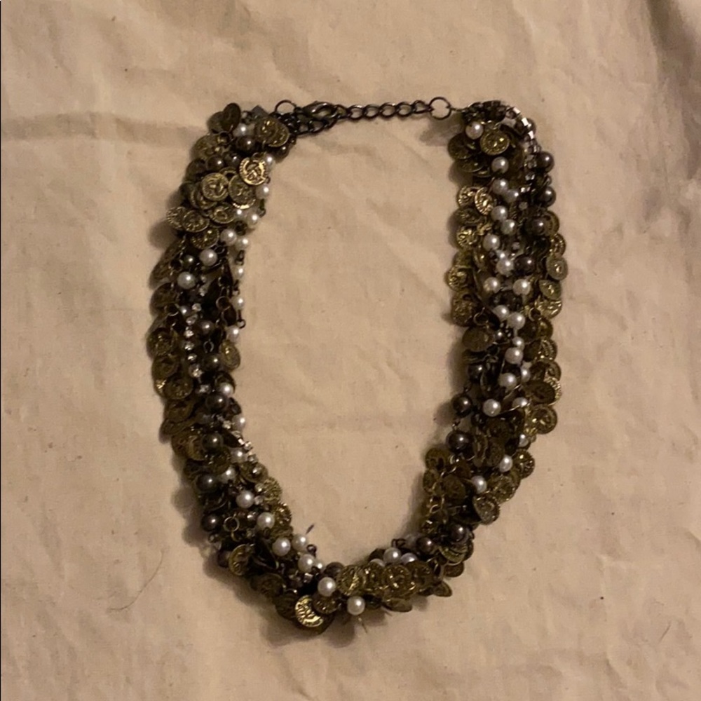 Costume jewelry necklace